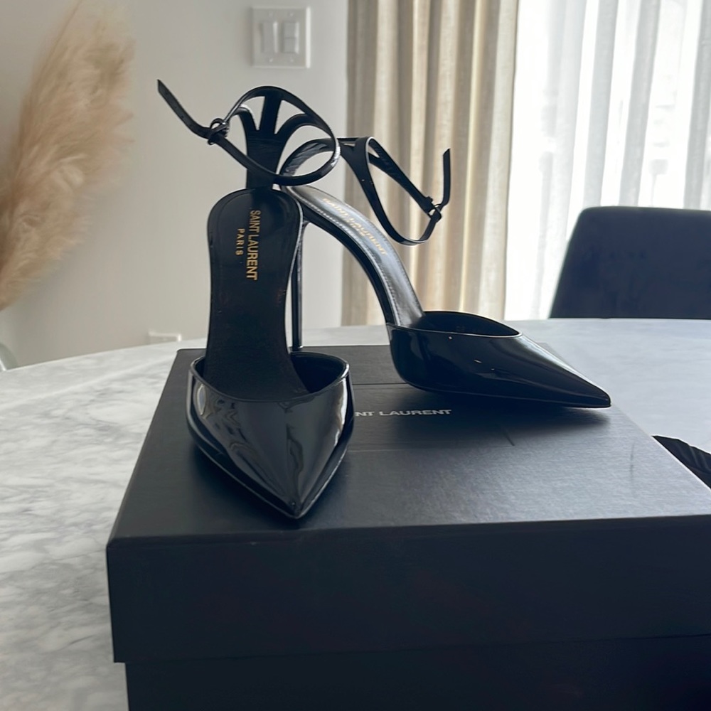 Saint Laurent Zoe strap pump